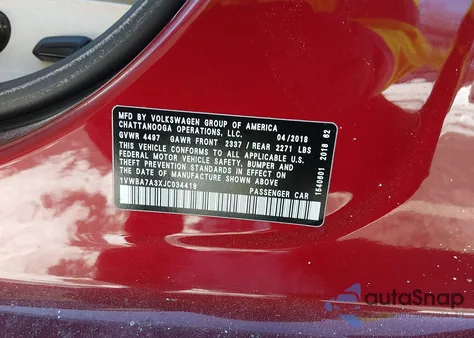 2018 Volkswagen Passat 2.0T Se z USA, uszkodzony, nr VIN 1VWBA7A3XJC034418